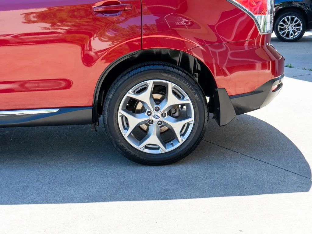 Used 2018 Red Subaru 2.5i Touring image 33