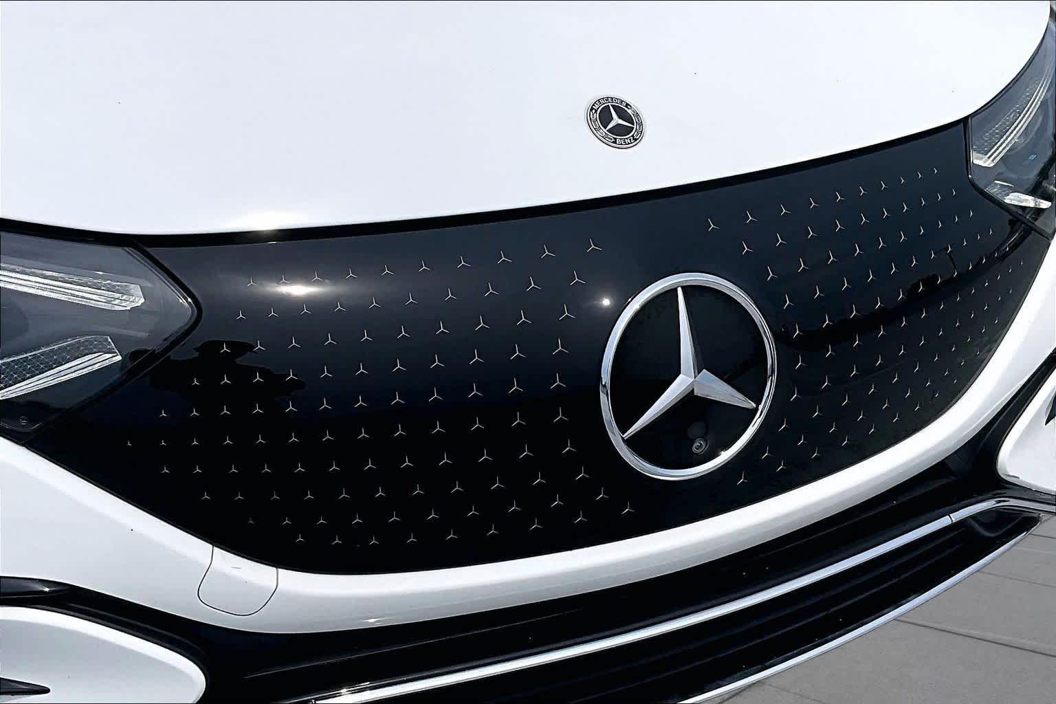 Used 2023 Polar White Mercedes-Benz EQE 500 image 29