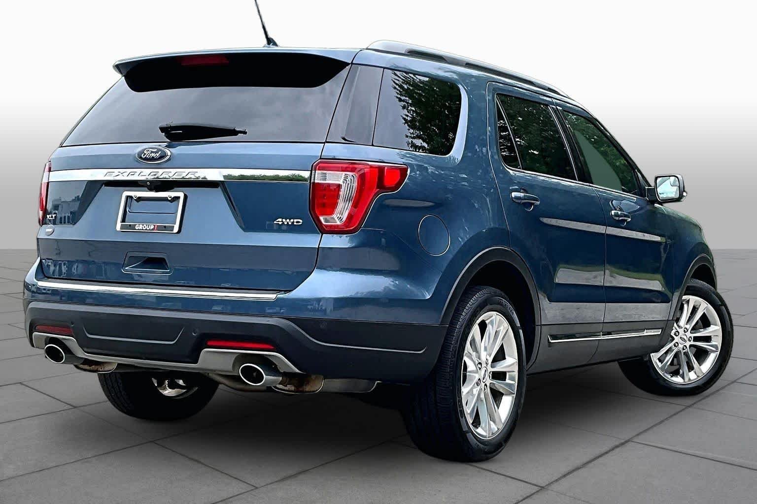 Used 2018 Blue Metallic Ford XLT image 13