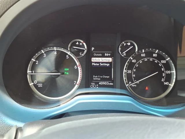 Used 2020 Starfire Pearl Lexus Luxury image 28