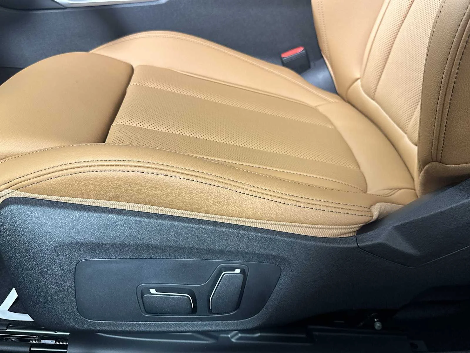 2025 BMW 2 Series 230i - Photo 12