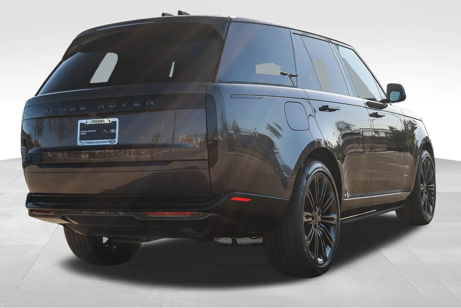 New 2026 Charente Grey Land Rover SE image 5
