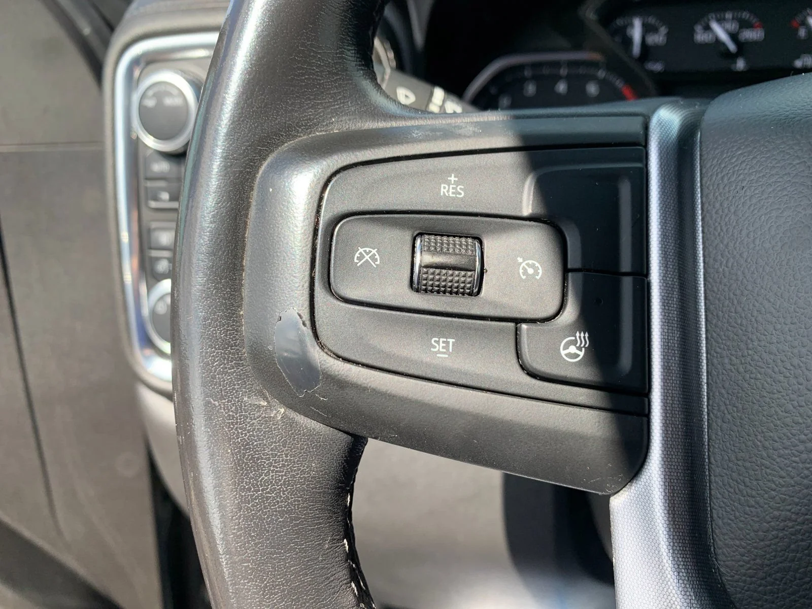 Used 2021 DARK SKY METALLIC GMC Elevation image 26