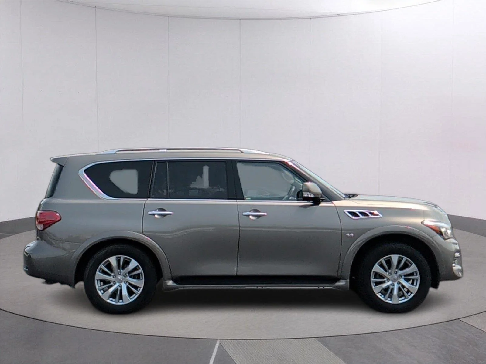 Used 2017 Majestic White INFINITI RWD image 6