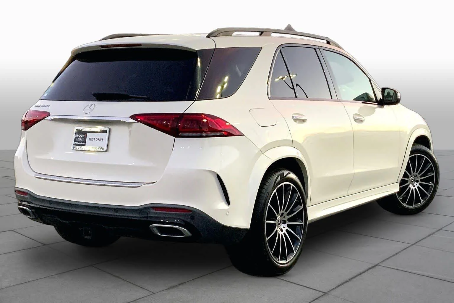 Used 2021 designo Diamond White Bright Mercedes-Benz GLE 350 image 12