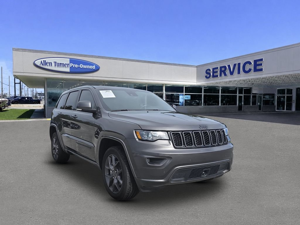 Used 2021 Granite Crystal Metallic Clearcoat Jeep Limited image 2