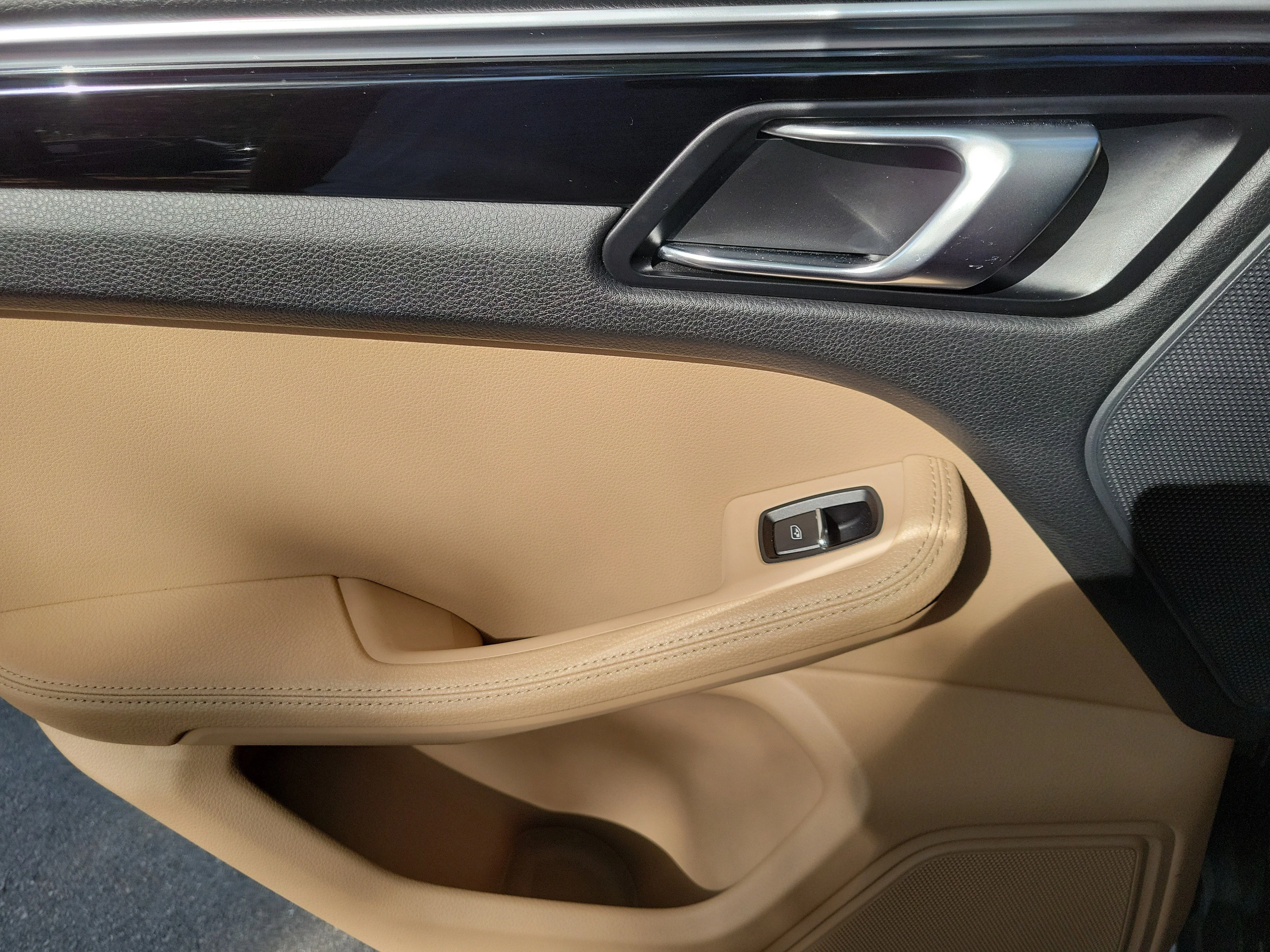 2024 Porsche Macan S - Photo 11