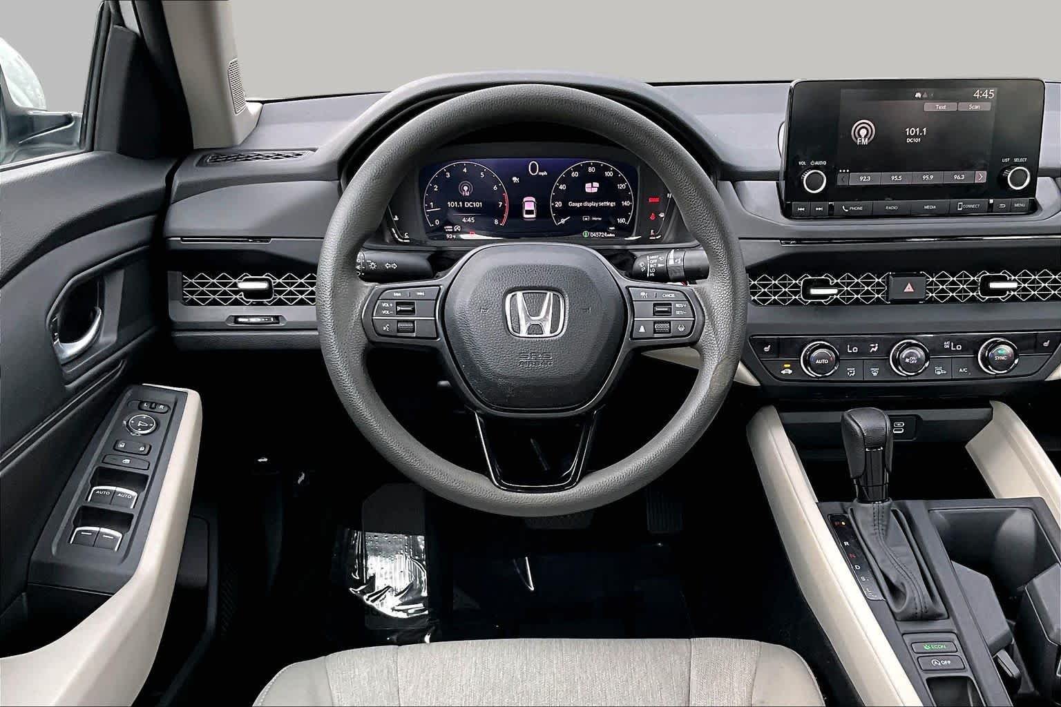 Used 2023 Platinum White Pearl Honda EX image 6