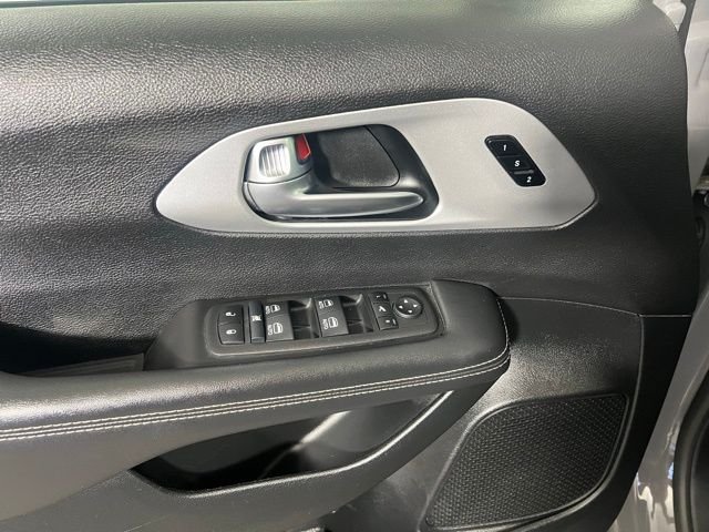 Certified Used 2025 White Chrysler Limited image 17
