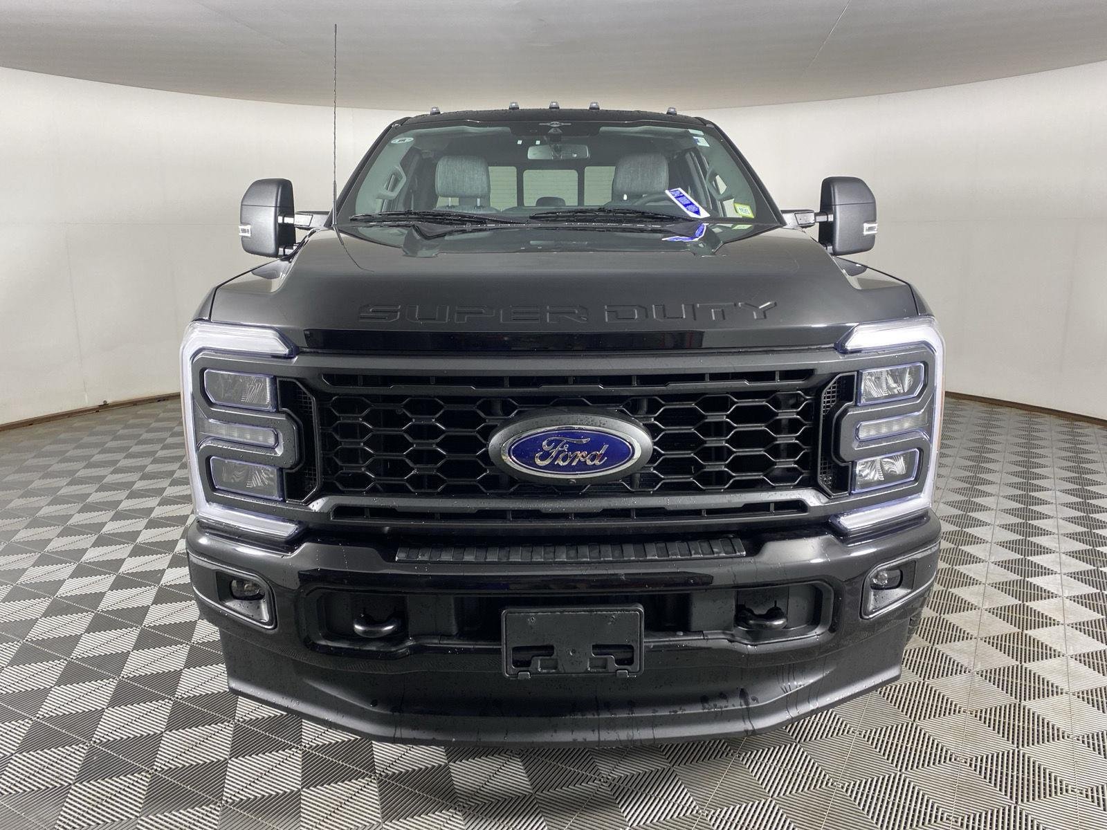 Used 2023 Black Metallic Ford XLT image 25