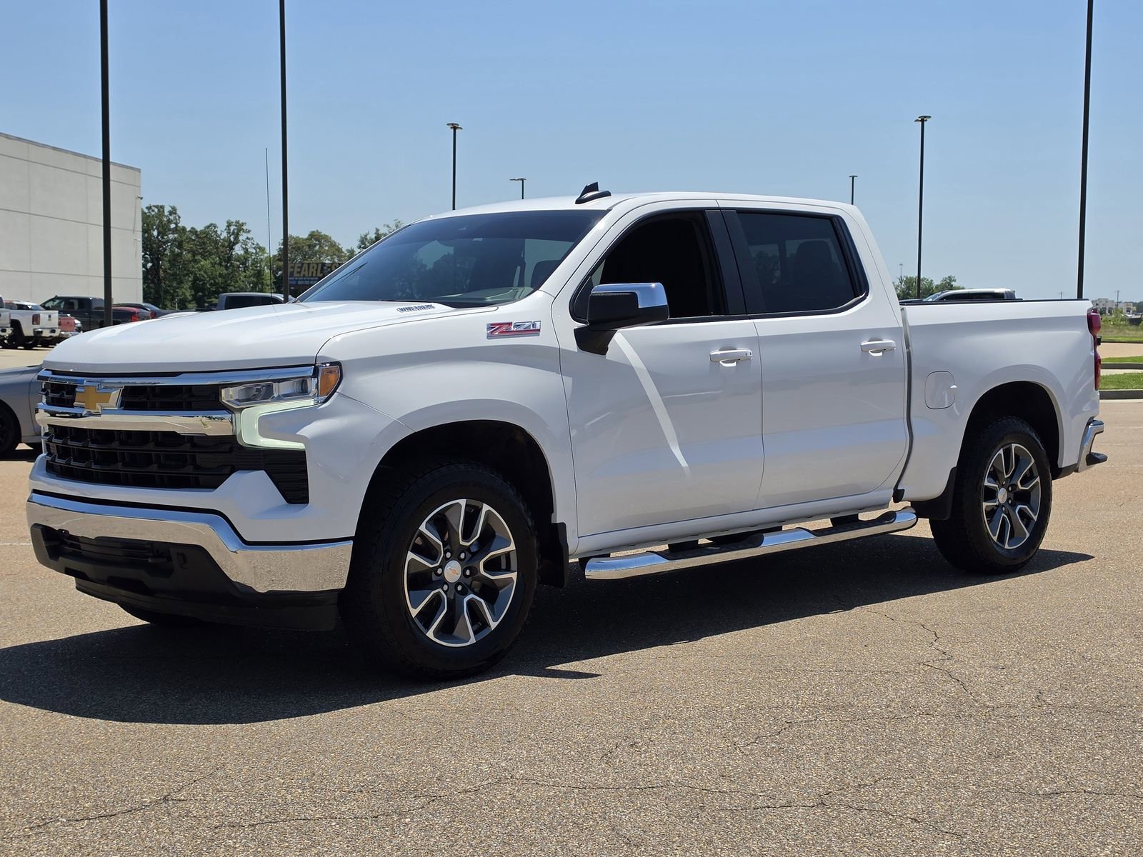 2025 Chevrolet Silverado 1500 LT 4X4 Crew Cab Short Box's photo