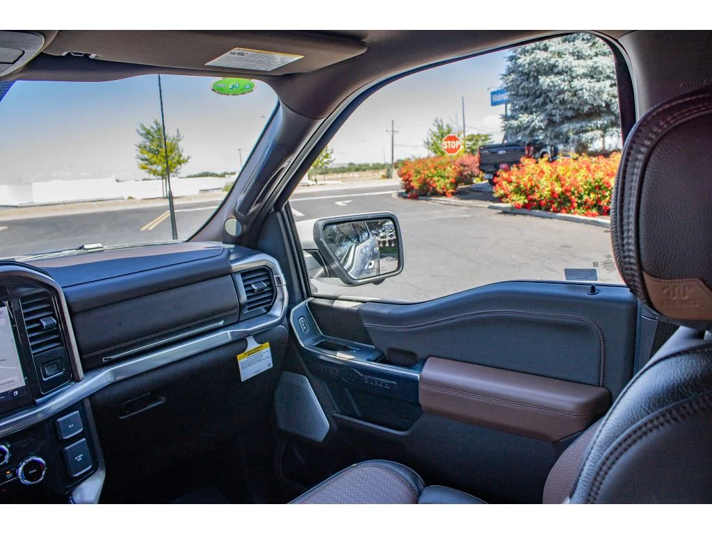 New 2026 Star White Metallic Tri-Coat Ford King Ranch image 26