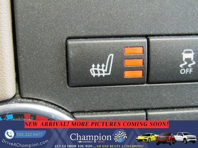 Used 2012 White Land Rover V8 image 16