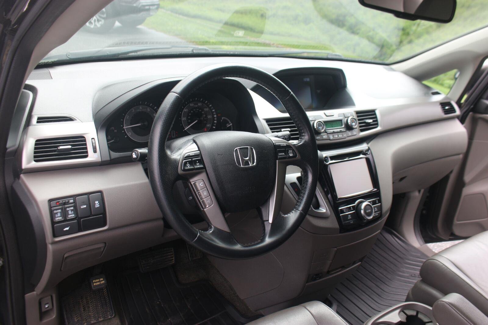 Used 2016  Honda EX-L image 17