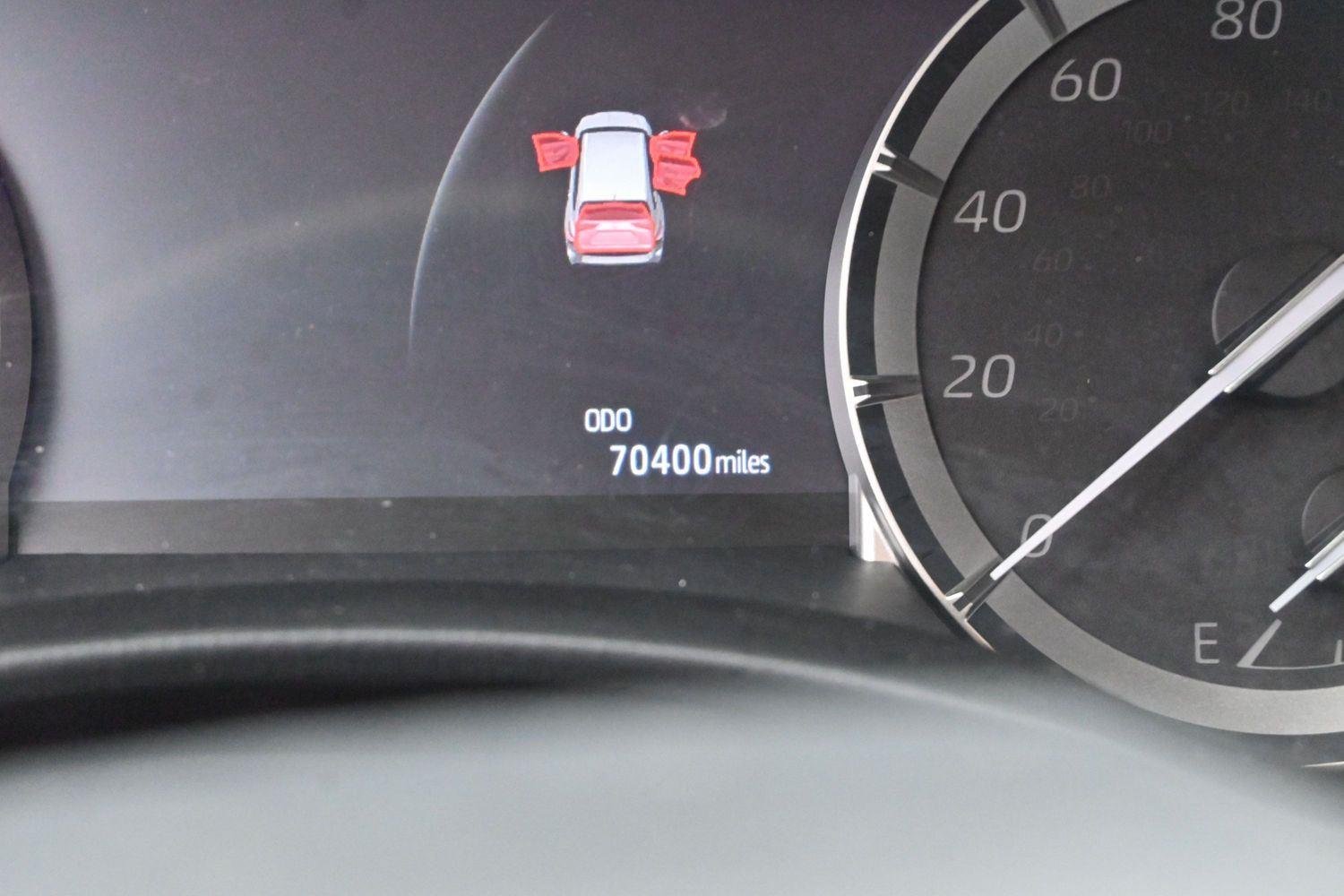 Used 2022 Wind Chill Pearl Toyota XLE image 20