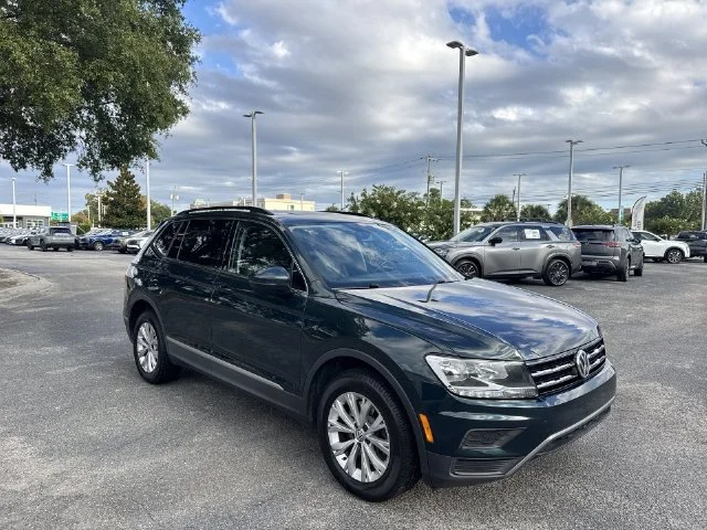 Used 2018 Green Volkswagen 2.0T SE image 3