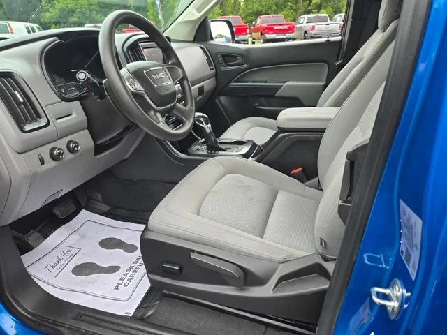 Used 2022 Dynamic Blue Metallic GMC Elevation Standard image 11
