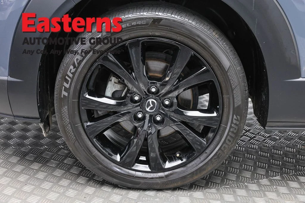 Used 2024 Gray Mazda 2.5 S Carbon Edition image 34