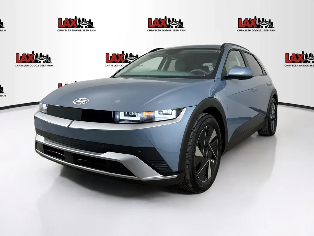 Used 2025 Blue Hyundai SEL image 3