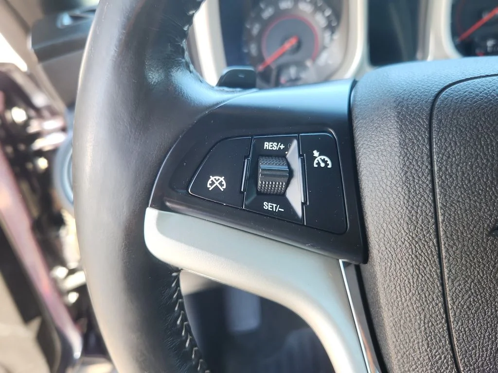 Used 2013 Blue Chevrolet 1LT image 19