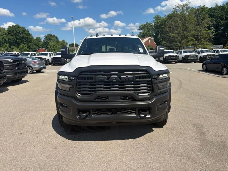 New 2026 Bright White Clearcoat RAM Tradesman image 8