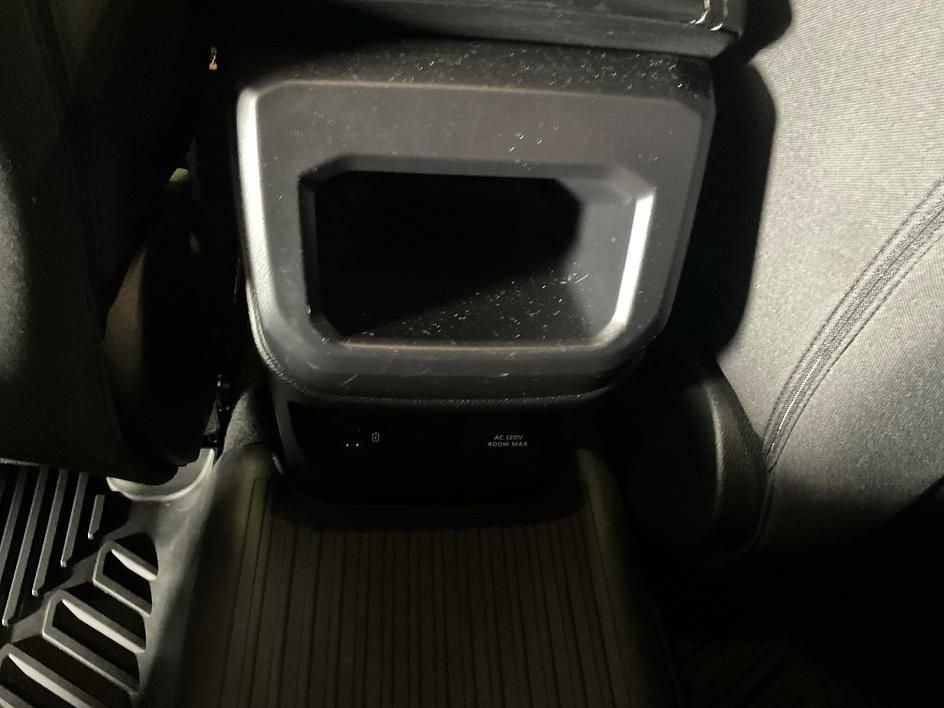 Used 2024 White Ford XLT image 27