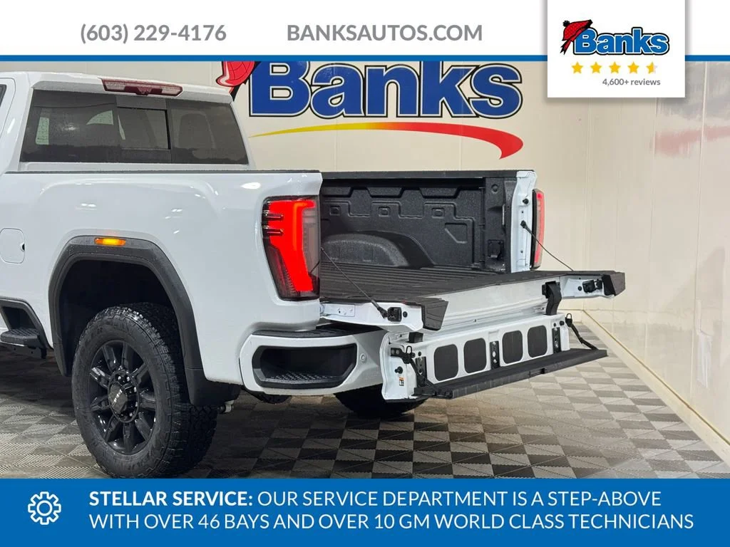 New 2026 Summit White GMC AT4 image 9