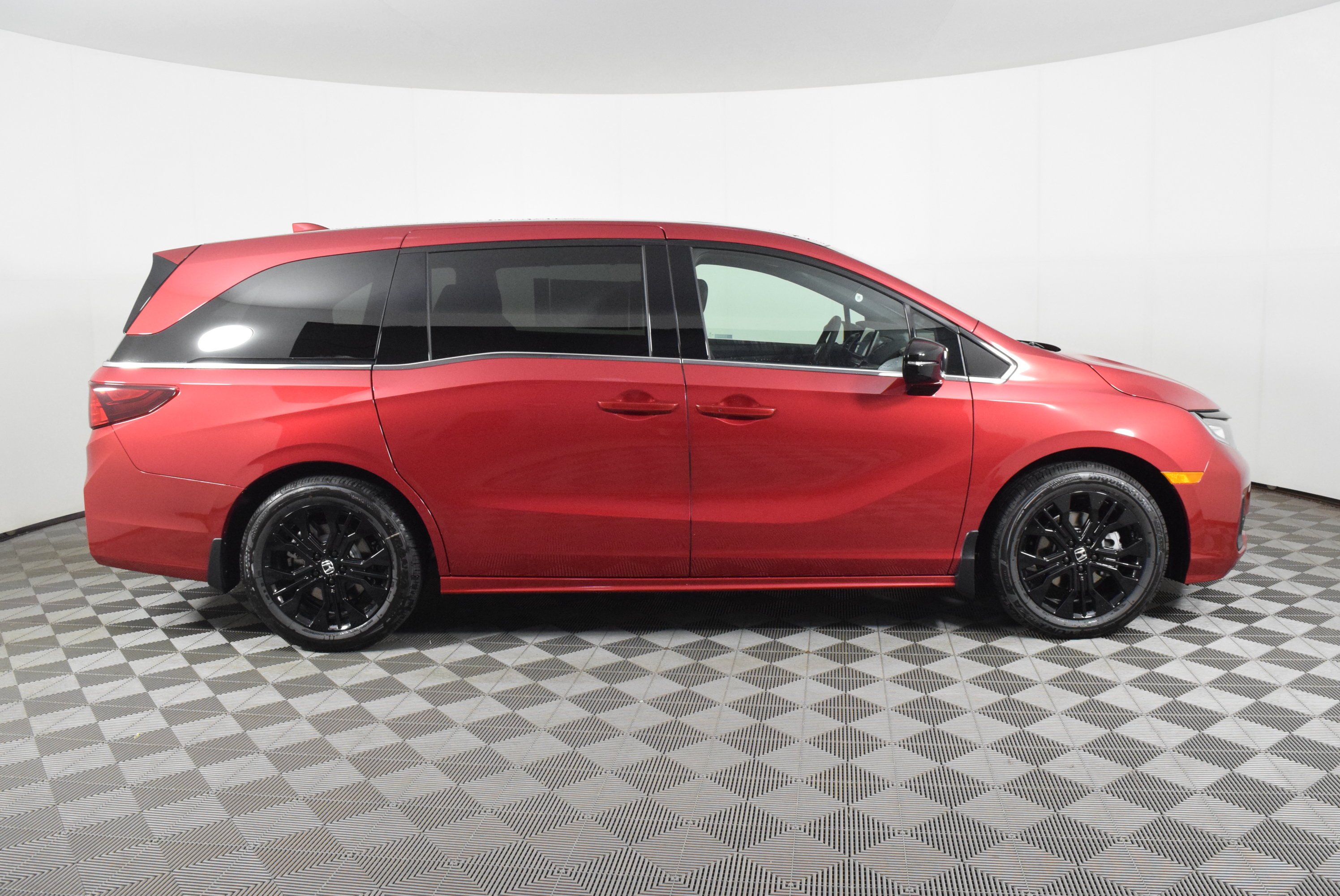 New 2026 Radiant Red Metallic II Honda Sport-L image 5
