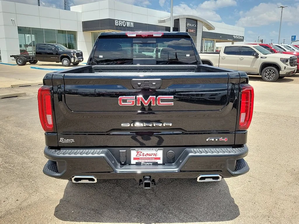 2026 GMC Sierra 1500 AT4 - Photo 9