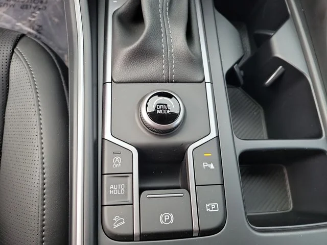 New 2026 White Kia S image 32