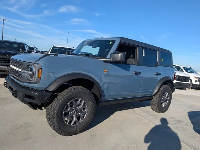 New 2025 Azure Gray Metallic Tri-Coat Ford Badlands® image 3