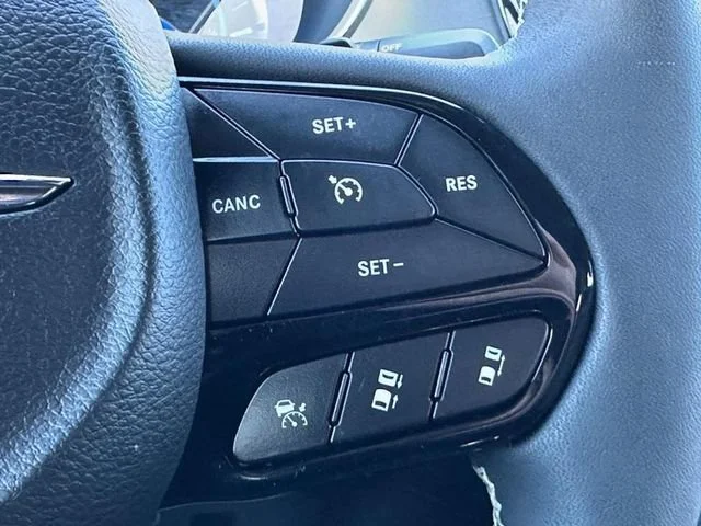 2022 Chrysler Pacifica Hybrid Touring L - Photo 15