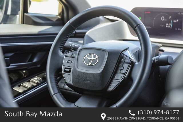 Used 2024  Toyota XLE image 15