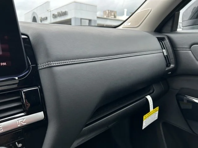 2026 Nissan Pathfinder Platinum - Photo 38