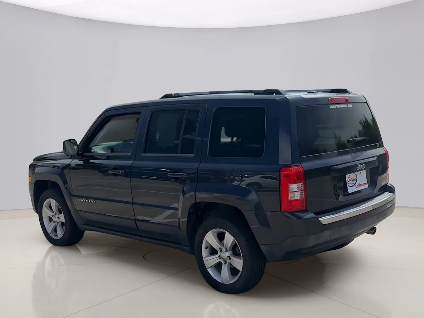 Used 2014 Gray Jeep LIMITED image 3