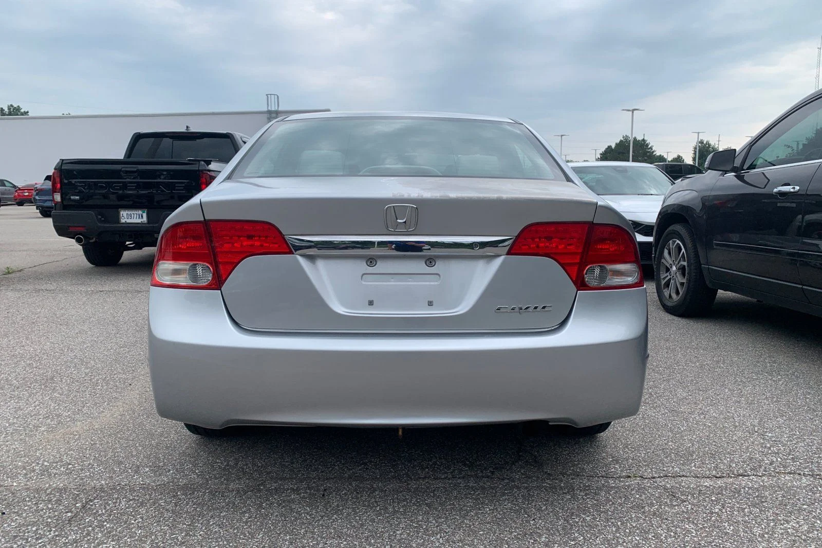 Used 2010 Silver Honda LX image 4
