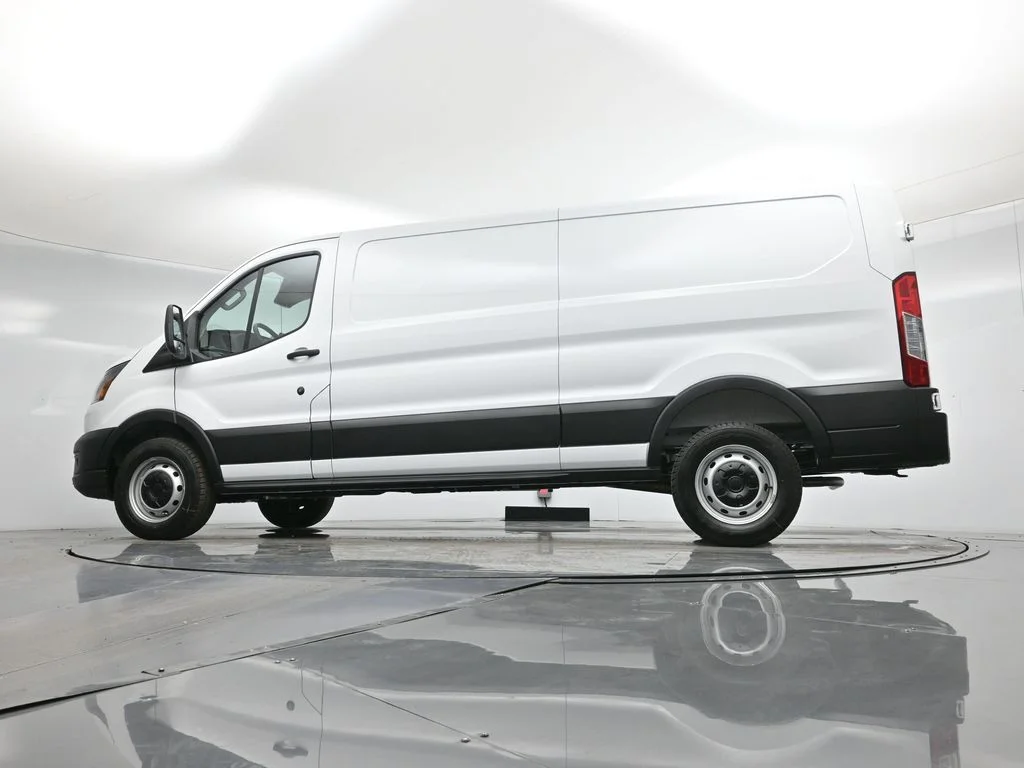 New 2026 White Ford Base image 49