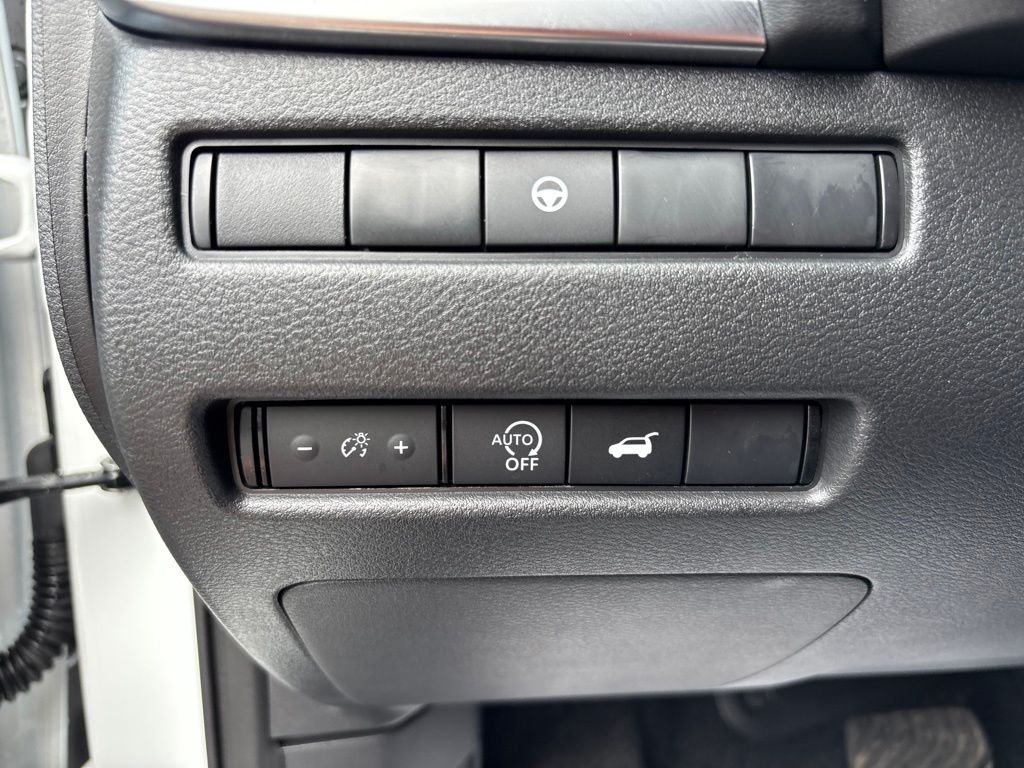 Used 2026 White Nissan SV image 21