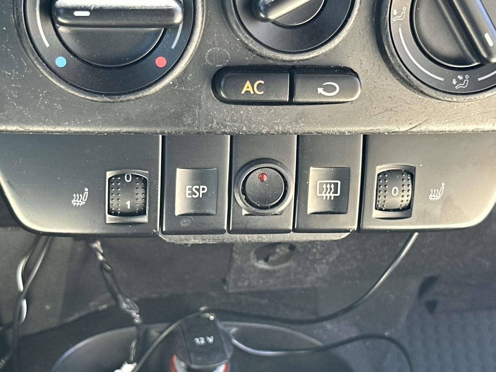 Used 2007 Gray Volkswagen Triple White image 21