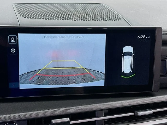 New 2025 White Hyundai XRT image 17