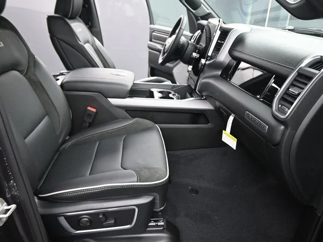 2026 RAM 1500 Laramie - Photo 23