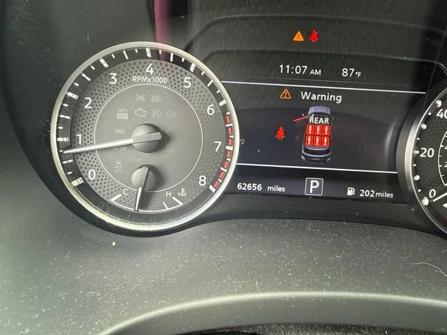 Used 2024 White Nissan SL 2WD image 7