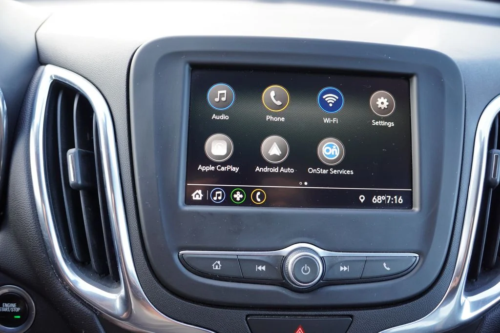 Used 2020 Summit White Chevrolet LT image 5