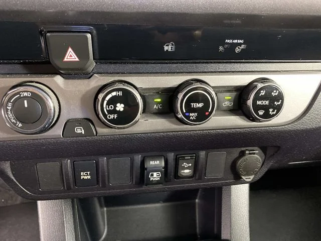 Used 2018 Gray Toyota SR5 image 21