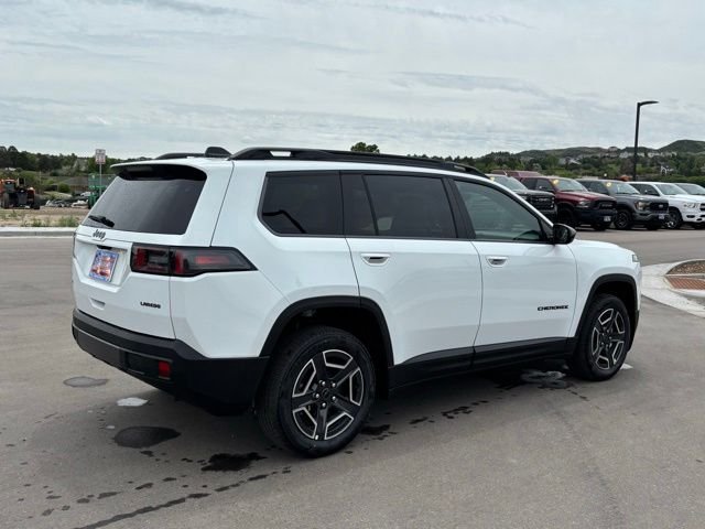 New 2026 Bright White Clear-Coat Exterior Paint Jeep Laredo image 5