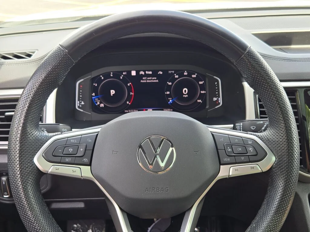 Used 2022 White Volkswagen 3.6L V6 SEL Premium R-Line image 35