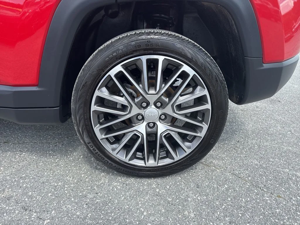 Used 2023 Red Jeep Limited image 31