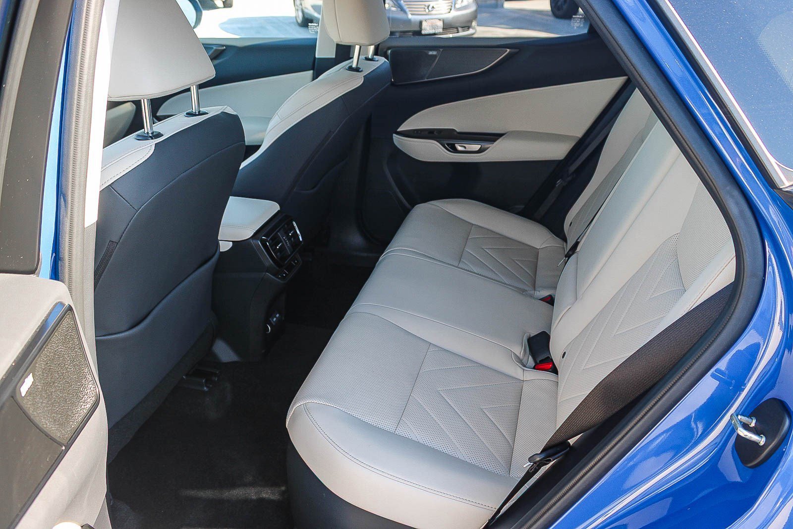 Used 2025 Grecian Water Lexus NX 350h Luxury image 19