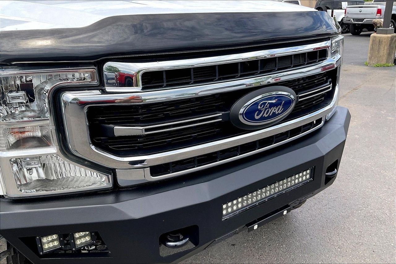 Used 2022 OXFORD WHITE Ford LARIAT image 34