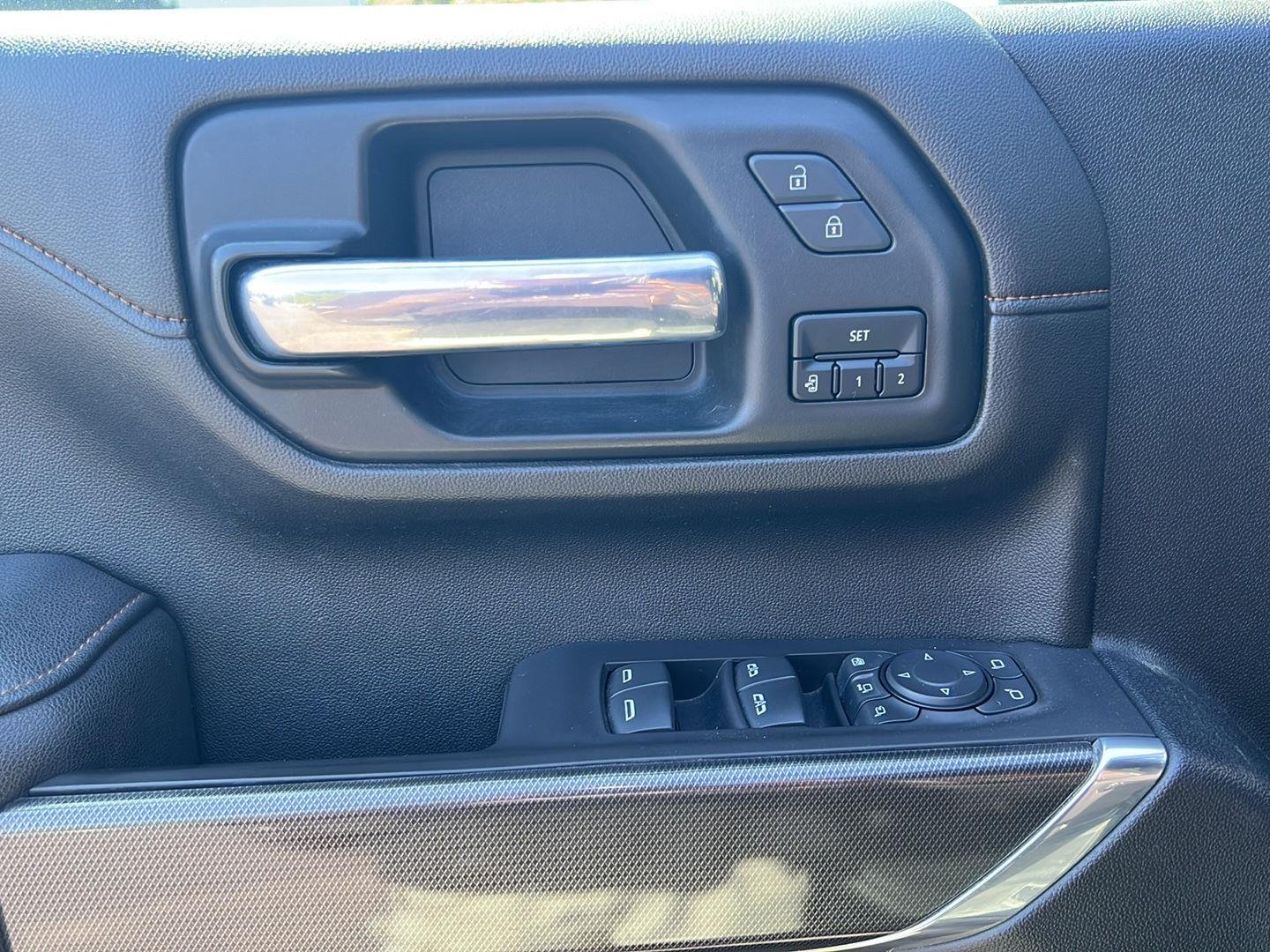 Used 2021 Onyx Black GMC AT4 image 5